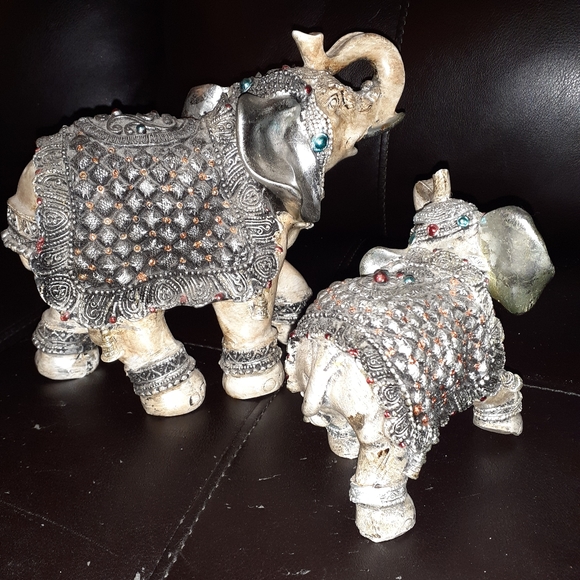 Elephant Set! - Picture 2 of 3